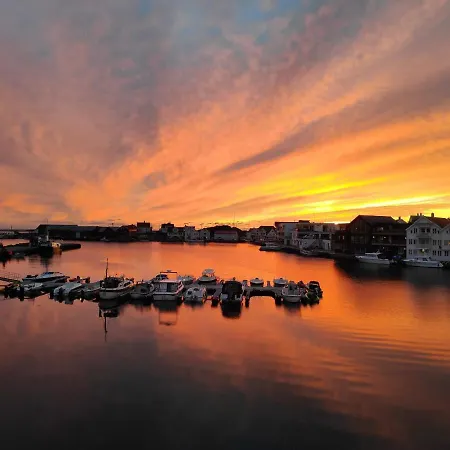 Helt I Vannkanten As Åkrehamn